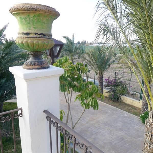 Finca Santa Barbara Elche Exteriör bild